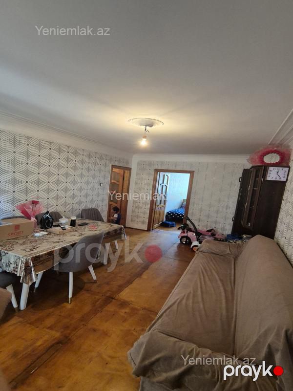 Satılır 2 otaqlı Bina evi menzil (Köhnə tikili), 50 m², 4-cü mikrorayon — Mənzil, Sumqayıt (2)