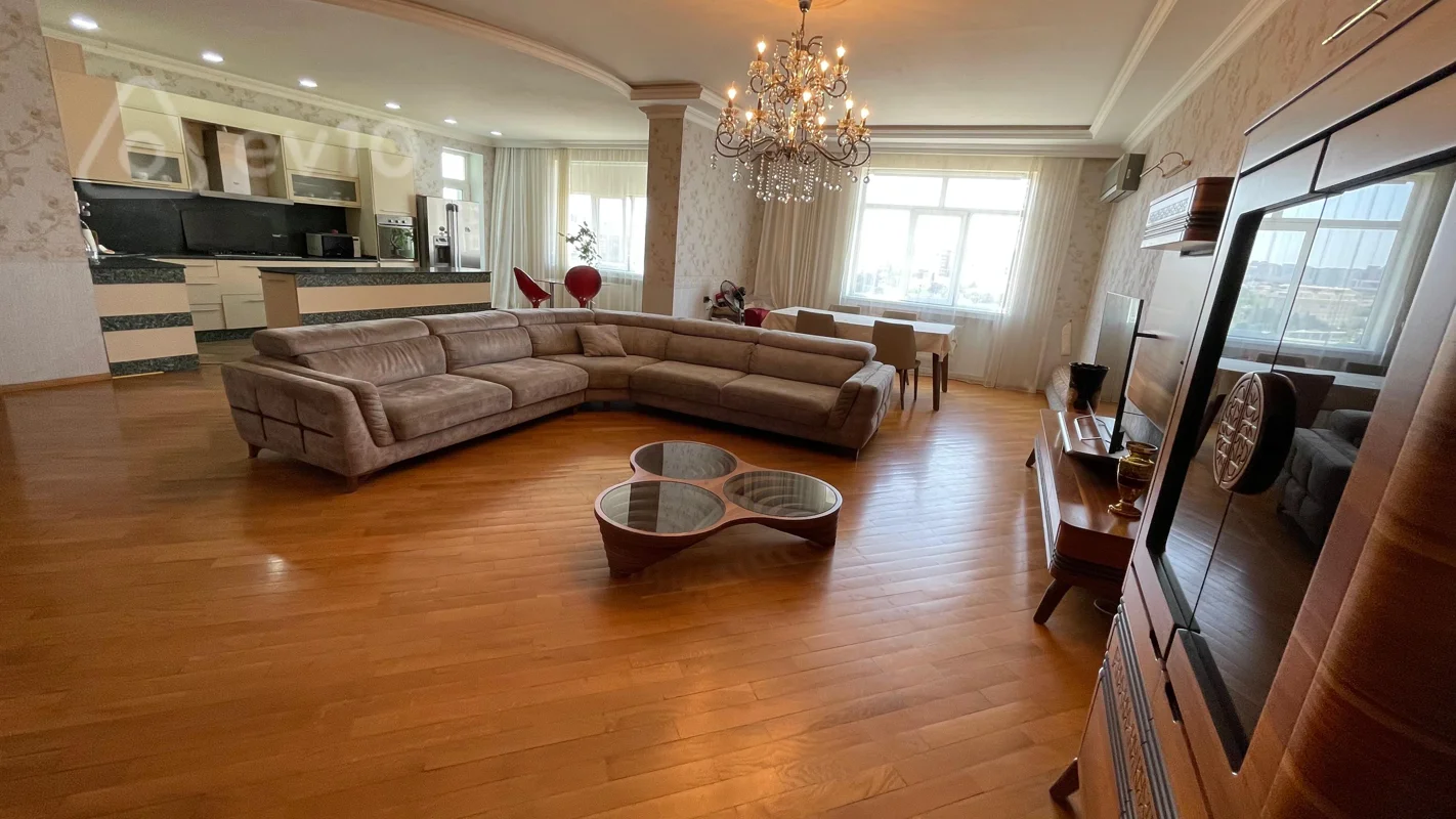 3 otaqlı mənzil, 158 m², İbrahimpaşa dadaşov küçəsi — Mənzil, Bakı (2)