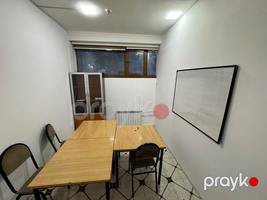 Ofis icarəyə verilir, 100 m², İnşaatçılar və Əcəmi metrosu yaxınlığında, Bakı — Ofis (8)