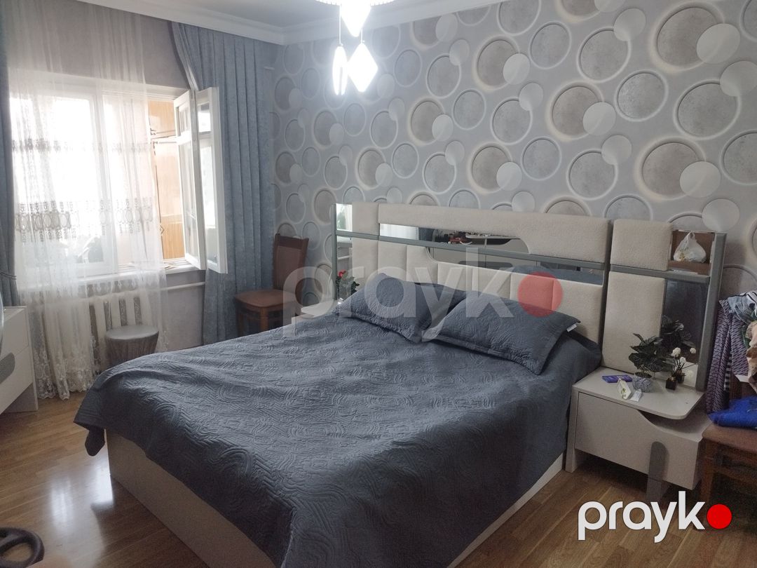 Satılır 5 otaqlı köhnə tikili 100 m² — Mənzil, Bakı (4)