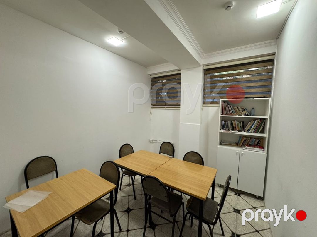 Ofis icarəyə verilir, 100 m², İnşaatçılar və Əcəmi metrosu yaxınlığında, Bakı — Ofis (4)