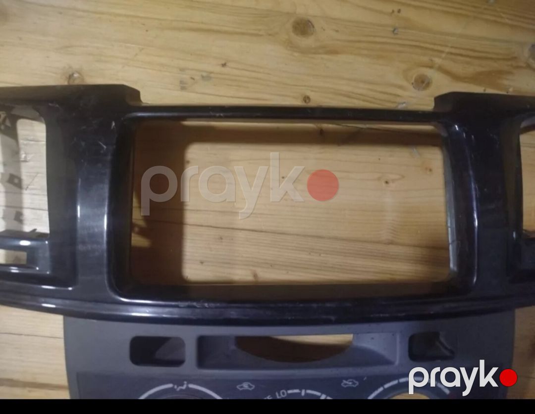 Toyota Hilux 2005-2015 multimedia çərçivəsi — Ehtiyat hissələri və aksesuarlar, Bakı (3)