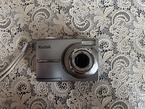 Kodak EasyShare C813 rəqəmsal fotoaparat Kodak EasyShare C813 — Bakı