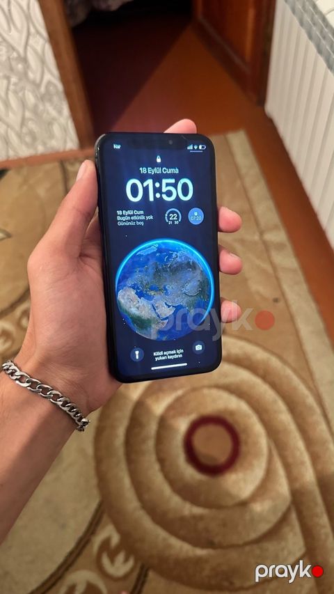 Apple iPhone X Silver 64GB/3GB — Bakı