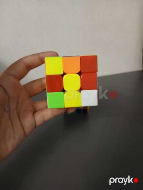 Məhsul: 3x3 rubik kubu (klassik rəngli puzzle) Təsvir: - Standart 3x3 — Bakı
