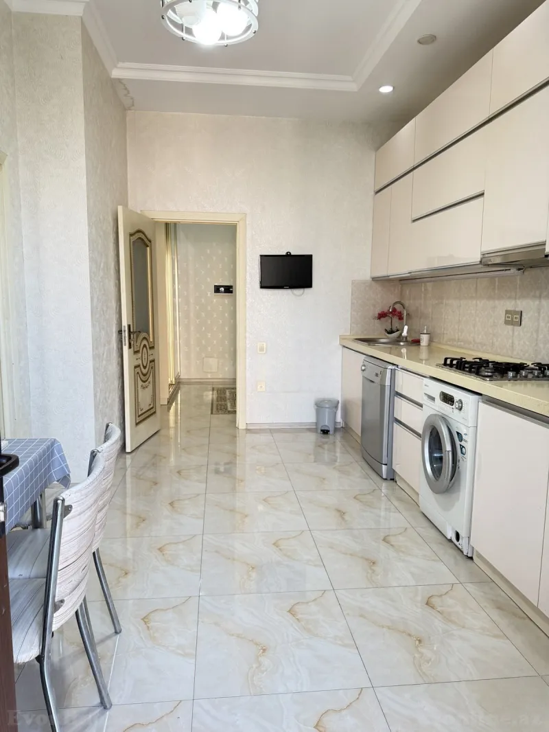 Kirayə verilir 3 otaqlı Mənzil Yeni tikili 110 m² Bakı, Nərimanov r., Nəriman Nərimanov m — Mənzil, Bakı (7)