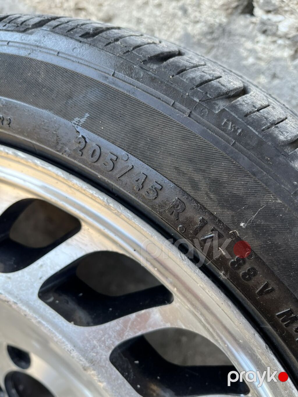 Salam r17 disk təkər qarışığ satılır disklərdə svarka var öz maşınım — Diskləri, Digah (5)