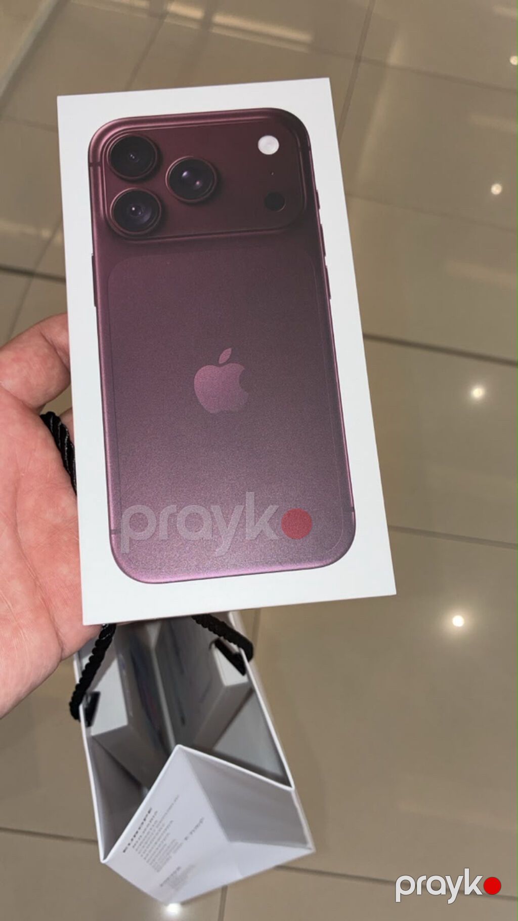 Apple iPhone 18 Pro Burgundy 256GB/12GB Rəsmi mağazadan alınıb — Apple iPhone, Bakı (5)