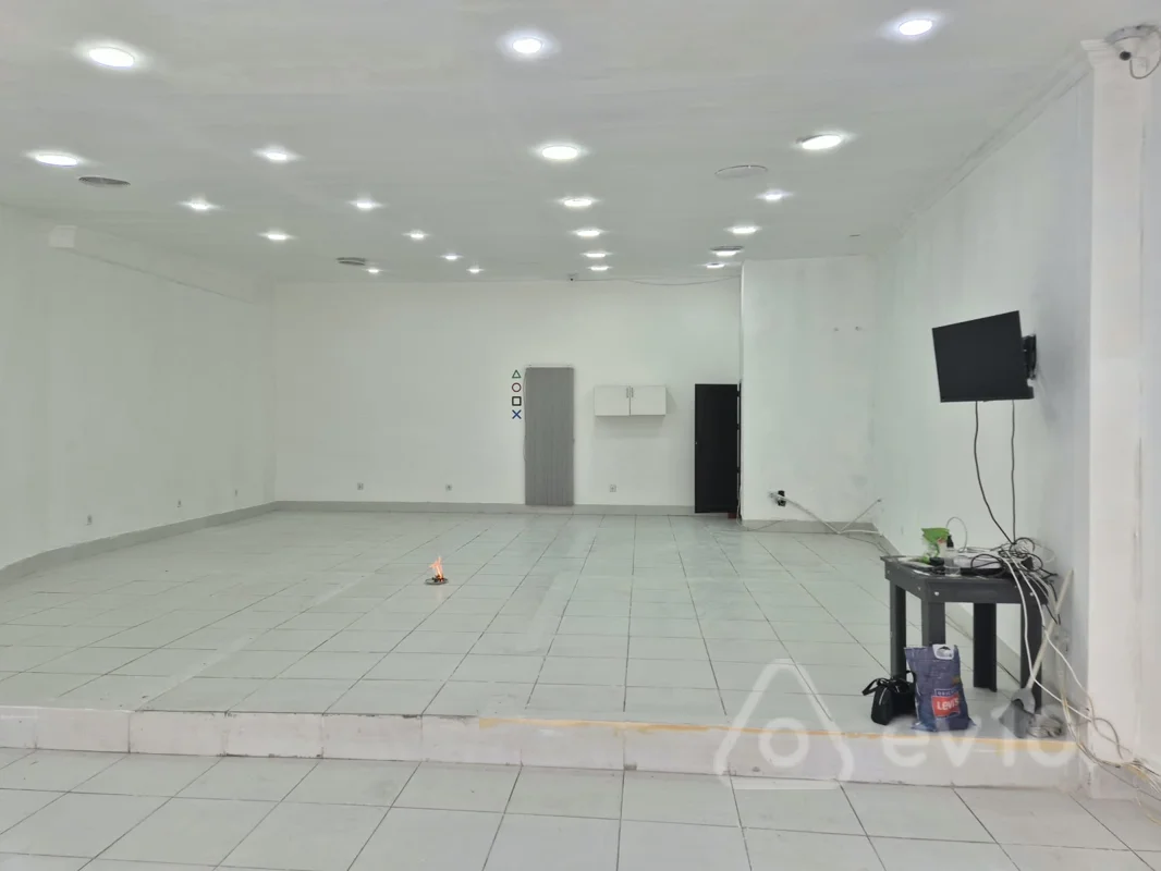 Obyekt, 130 m², Azerbaycan. Nerimanov. Montin — kirayə — Əmlak, Bakı (8)
