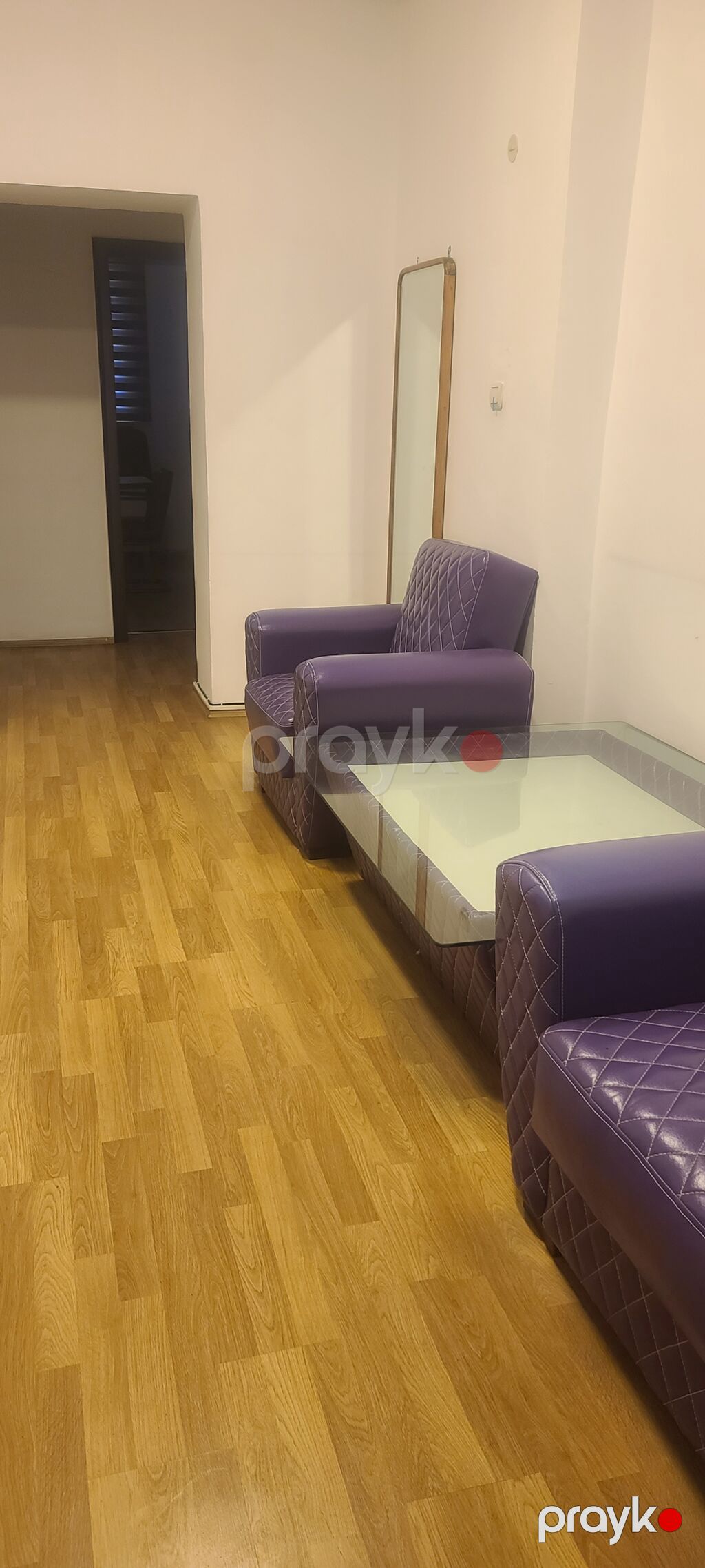 Ofis mebel dəsti Tərkibi: - Direktor masası – geniş iş səthi, qapalı — Ofis mebeli, Digah (4)