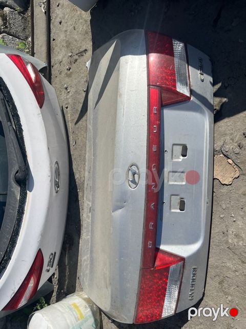 "Hyundai Grandeur" baqajı — Bakı