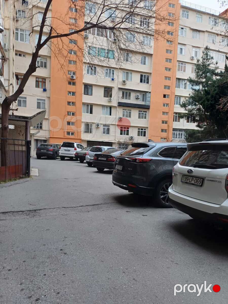 Satılır 2 otaqlı köhnə tikili 65 m² — Mənzil, Bakı (11)