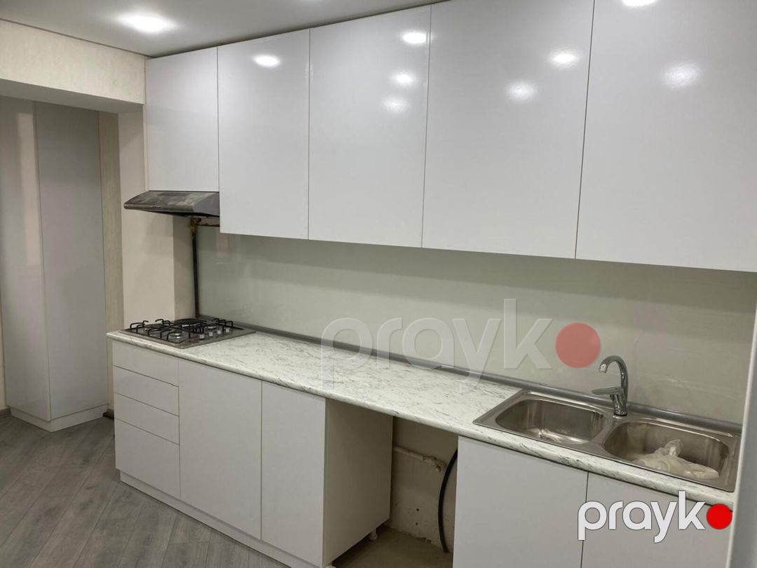 Satılır 2 otaqlı köhnə tikili 65 m² — Mənzil, Bakı (9)