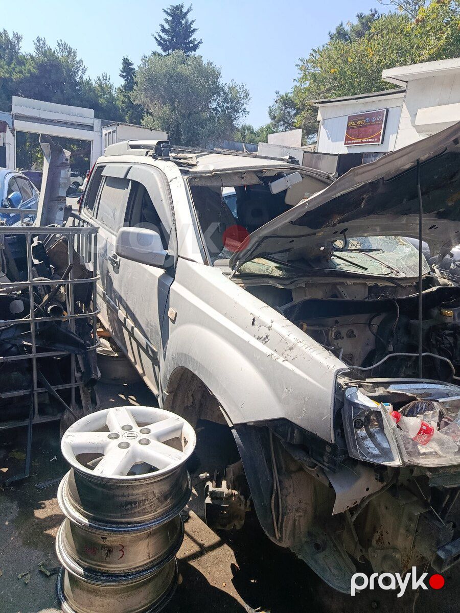 Nissan ehtiyat hissələri — Ehtiyat hissələri və aksesuarlar, Bakı (2)