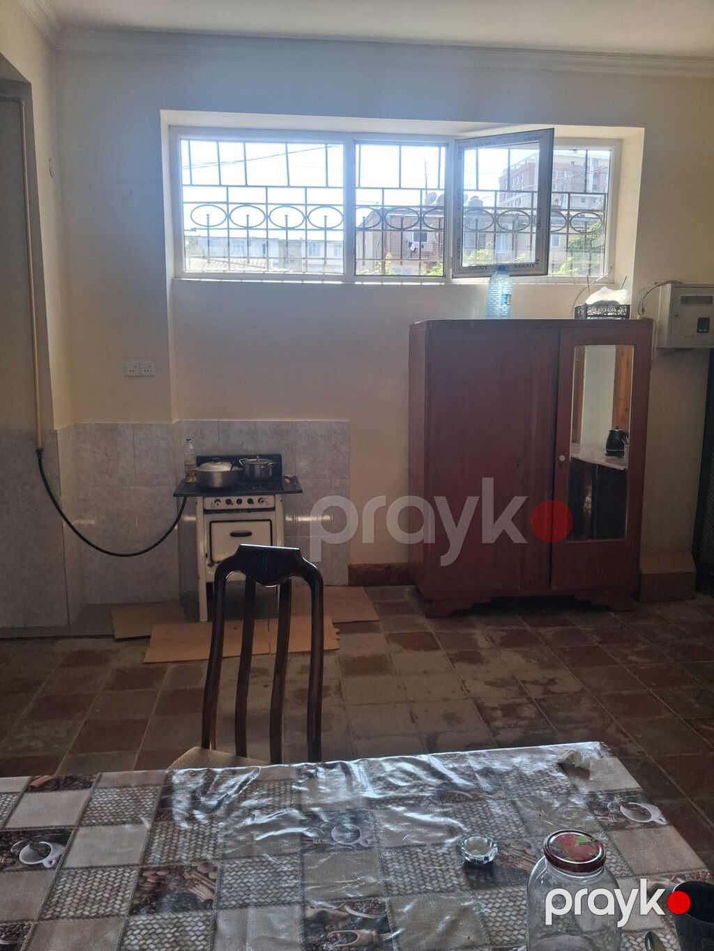 Salam 1 nefer tellebe qiz qalir 1 nefer sakit temizkar tellebe qiz — Mənzil, Bakı (5)