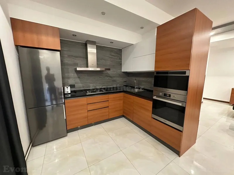Kirayə verilir 3 otaqlı Mənzil Yeni tikili 100 m² Bakı, Səbail r — Mənzil, Bakı (5)