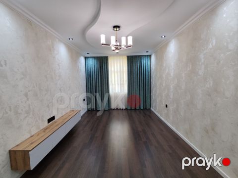 Satılır 2 otaqlı köhnə tikili 60 m² — Bakı