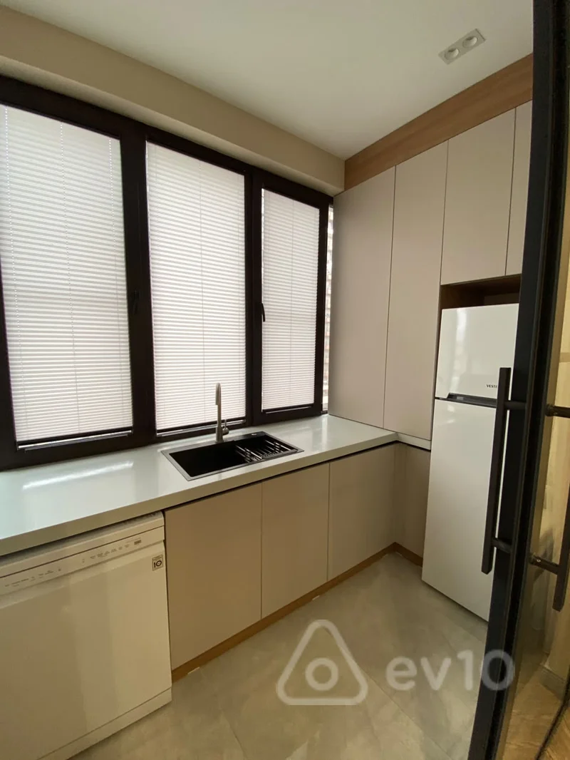 2 otaqlı mənzil, 72 m², Nəcəfqulu Rəfiyev — kirayə — Mənzil, Bakı (5)