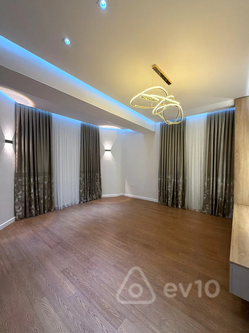 4 otaqlı mənzil, 130 m², Elşən Süleymanov küç — Mənzil, Bakı (3)