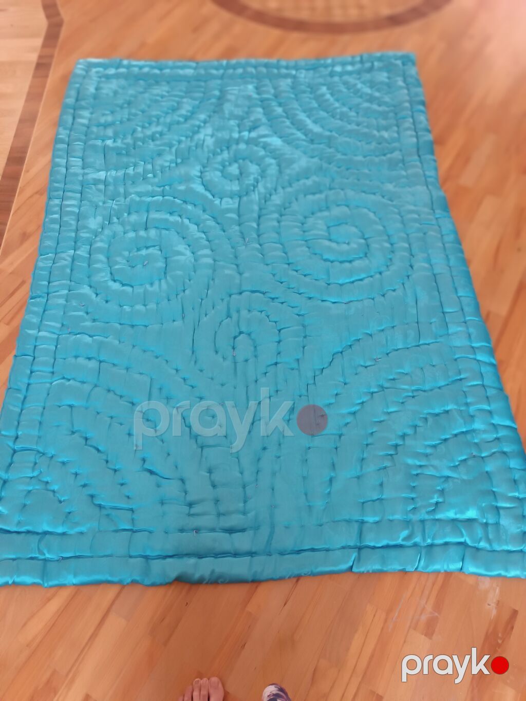 Əl işı yorğanlar – 2 ədəd Məlumat: - Material: parlaq atlas parça — Yorğanlar, Masazır (3)