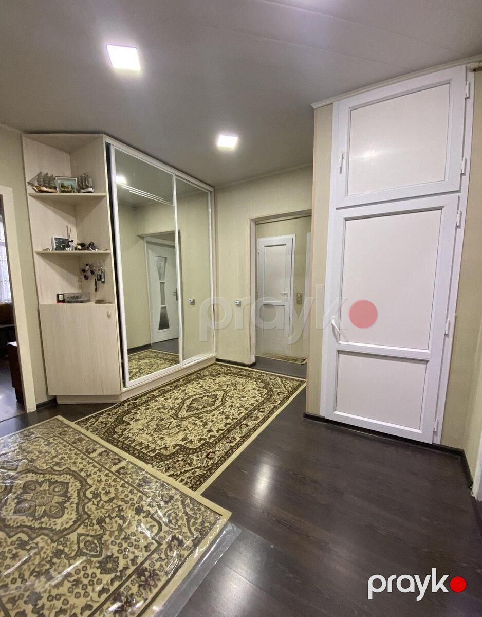 Satılır 4 otaqlı köhnə tikili 110 m² — Mənzil, Bakı (12)
