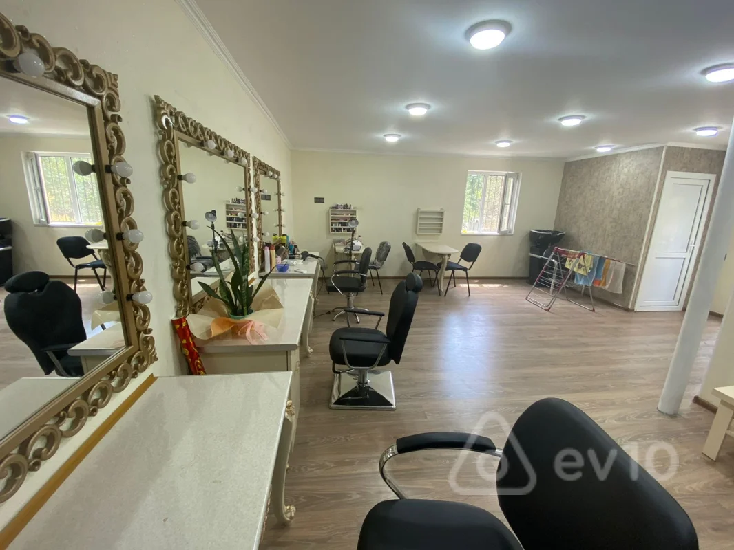 Obyekt, 45 m², Fətəli xan xoyski — kirayə — Bakı