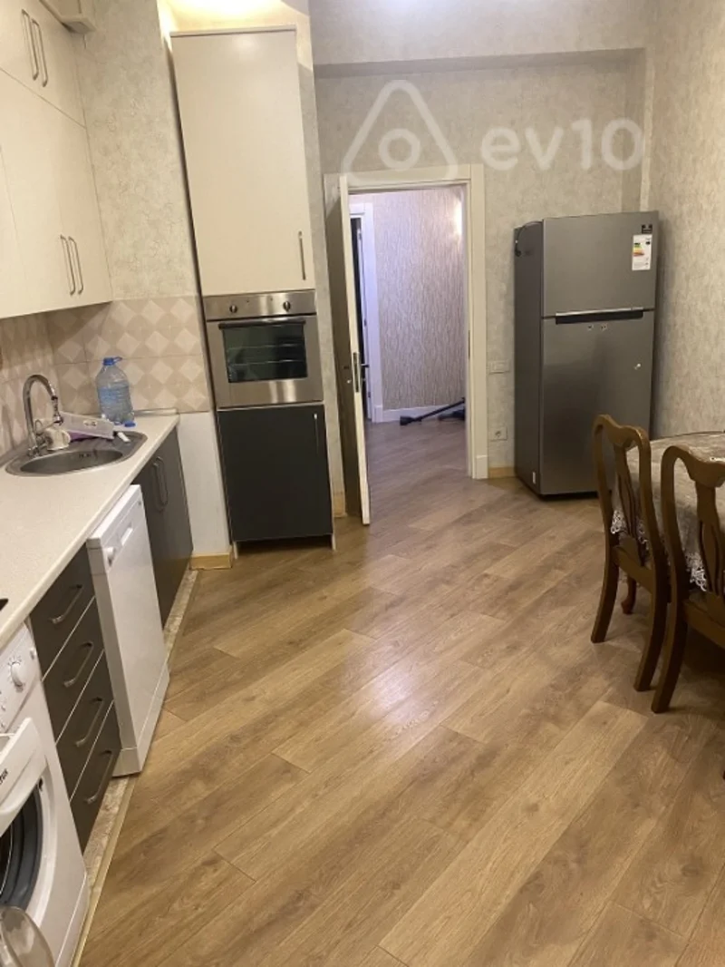 3 otaqlı mənzil, 147 m², Ağ Şəhər. Mərkəzi bulvar küçəsi Renessans-El — kirayə — Mənzil, Bakı (4)