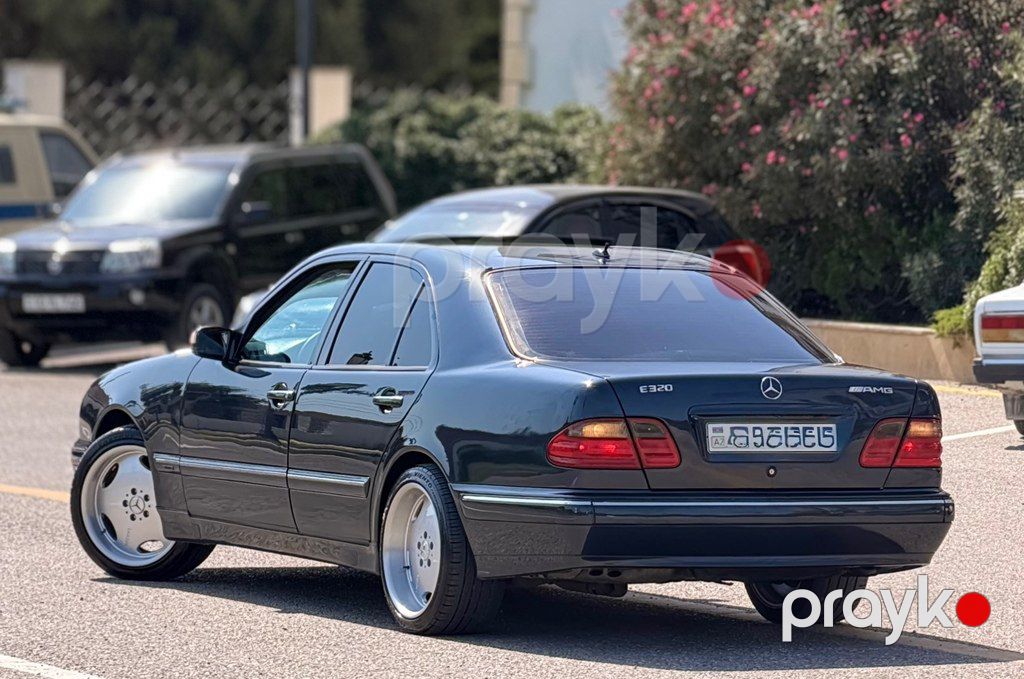Mercedes E 320, 3.2 L, 2000 il, 327 000 km — Avtomobillər, Bakı (12)