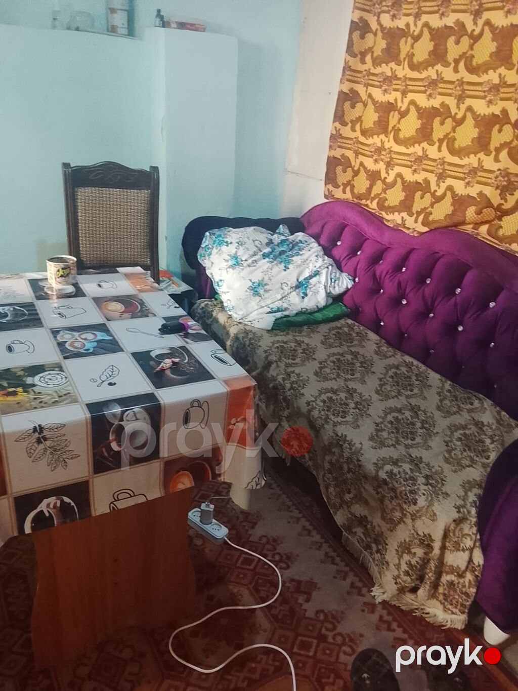 Kirayə verilir: 2 otaqlı sadə mənzil (mebellə) - Otaqlar: qonaq otağı — Mənzil, Bakı (6)