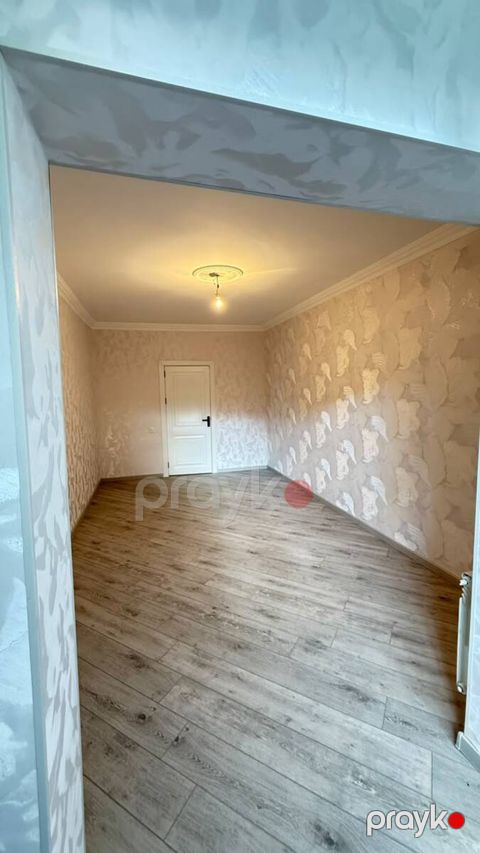 Satılır 2 otaqlı köhnə tikili 45 m² — Bakı