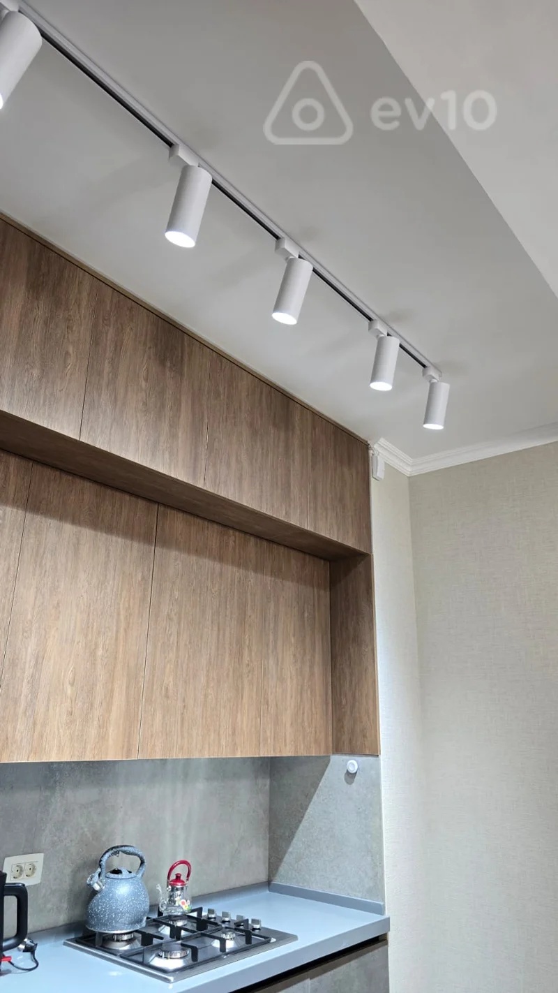 3 otaqlı mənzil, 80 m², müstəqillik küçəsi — kirayə — Mənzil, Bakı (7)
