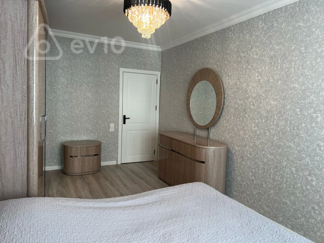 4 otaqlı mənzil, 130 m², Abbas Mirzə Şərifzadə — kirayə — Mənzil, Bakı (7)