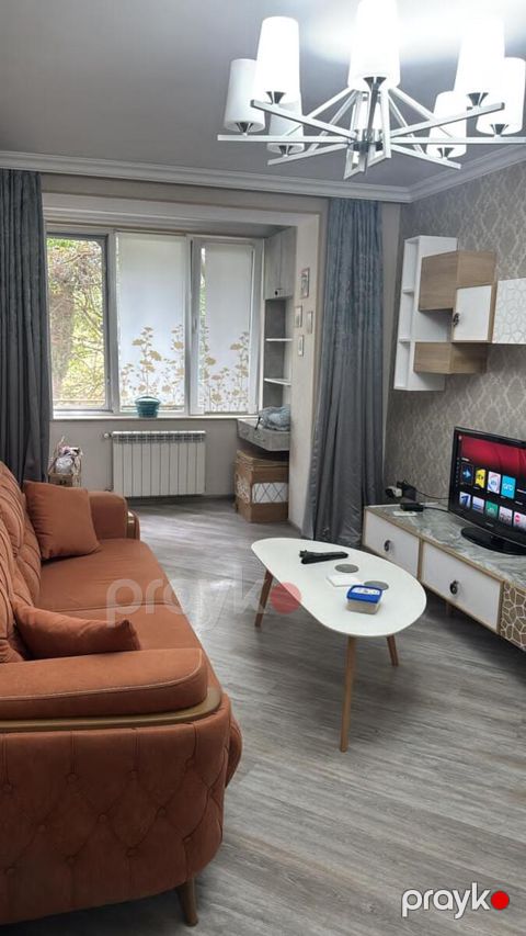 İcarəyə verilir 2 otaqlı köhnə tikili 50 m² — Bakı