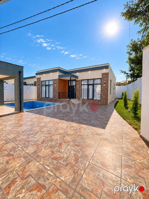 Satılır 4 otaqlı həyət evi/bağ evi 170 m² — Bakı
