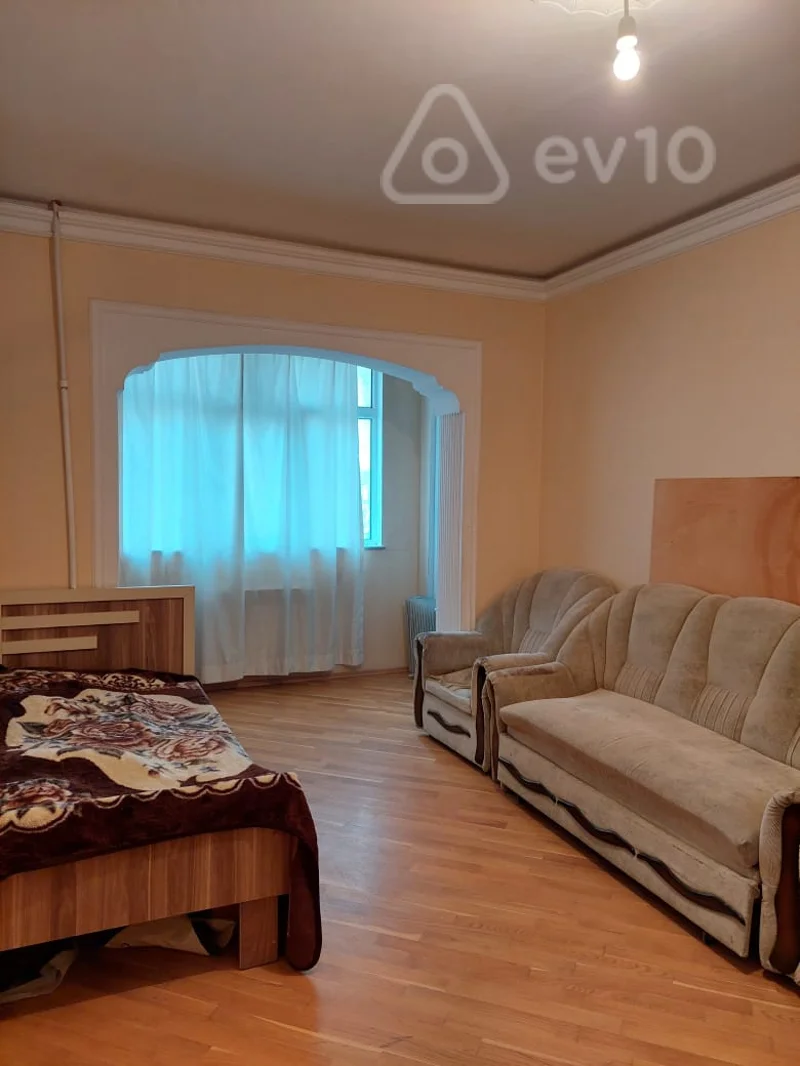 4 otaqlı mənzil, 106 m², İsmayıl Hidayətzadə küçəsi — Bakı