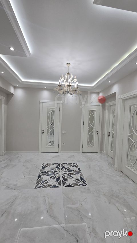 Satılır 3 otaqlı yeni tikili 110 m² — Bakı