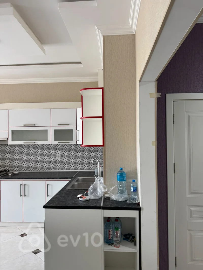 3 otaqlı mənzil, 120 m², Xan Şuşinski küçəsi — kirayə — Mənzil, Bakı (7)