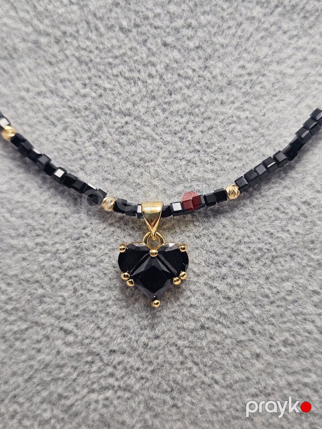 Boyunbağı No brand, Qızıl, 585, Qara — Mallar, Bakı (3)