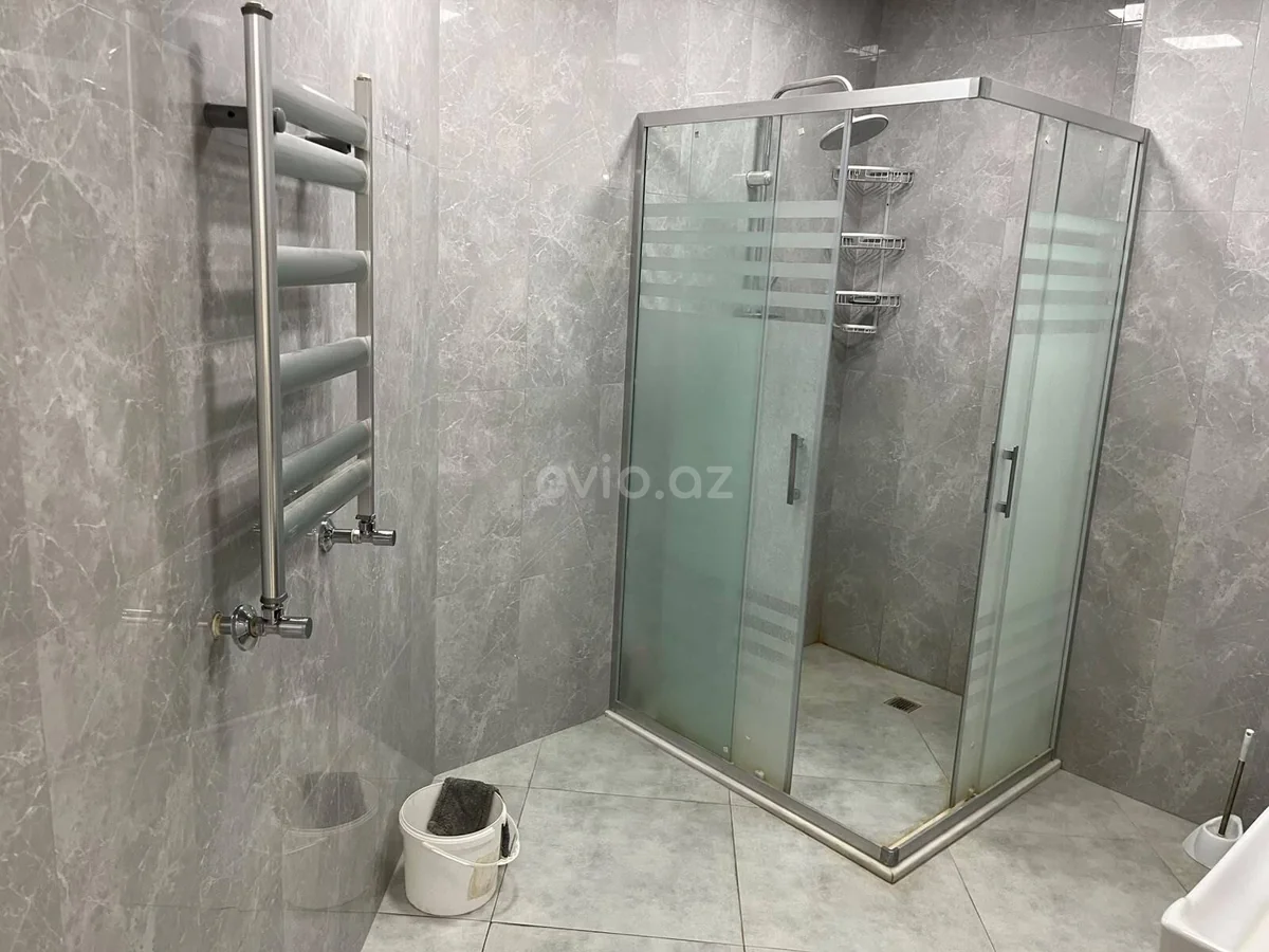 Kirayə 2 otaqlı mənzil Gənclik metrosu yaxınlığında — Mənzil, Bakı (9)