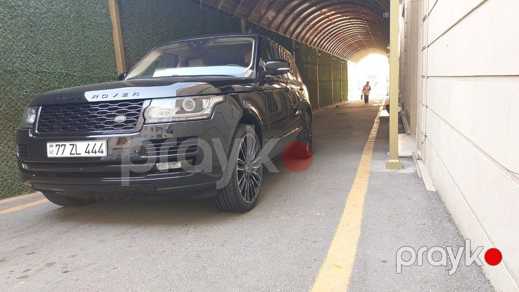 Land Rover Range Rover, 3.0 L, 2017 il, 250 000 km — Avtomobillər, Sumqayıt (2)