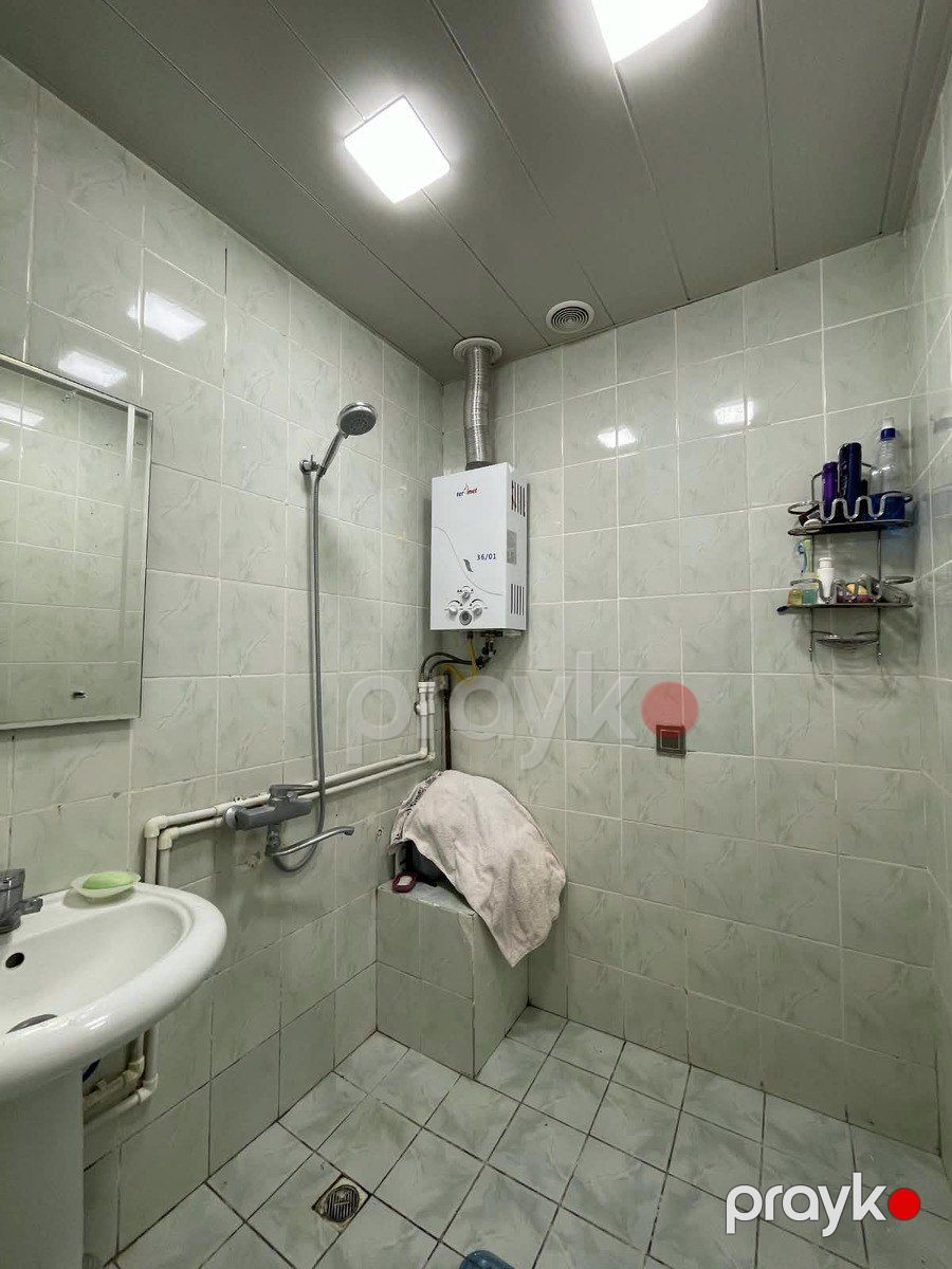 Satılır 2 otaqlı köhnə tikili 52 m² — Mənzil, Bakı (9)