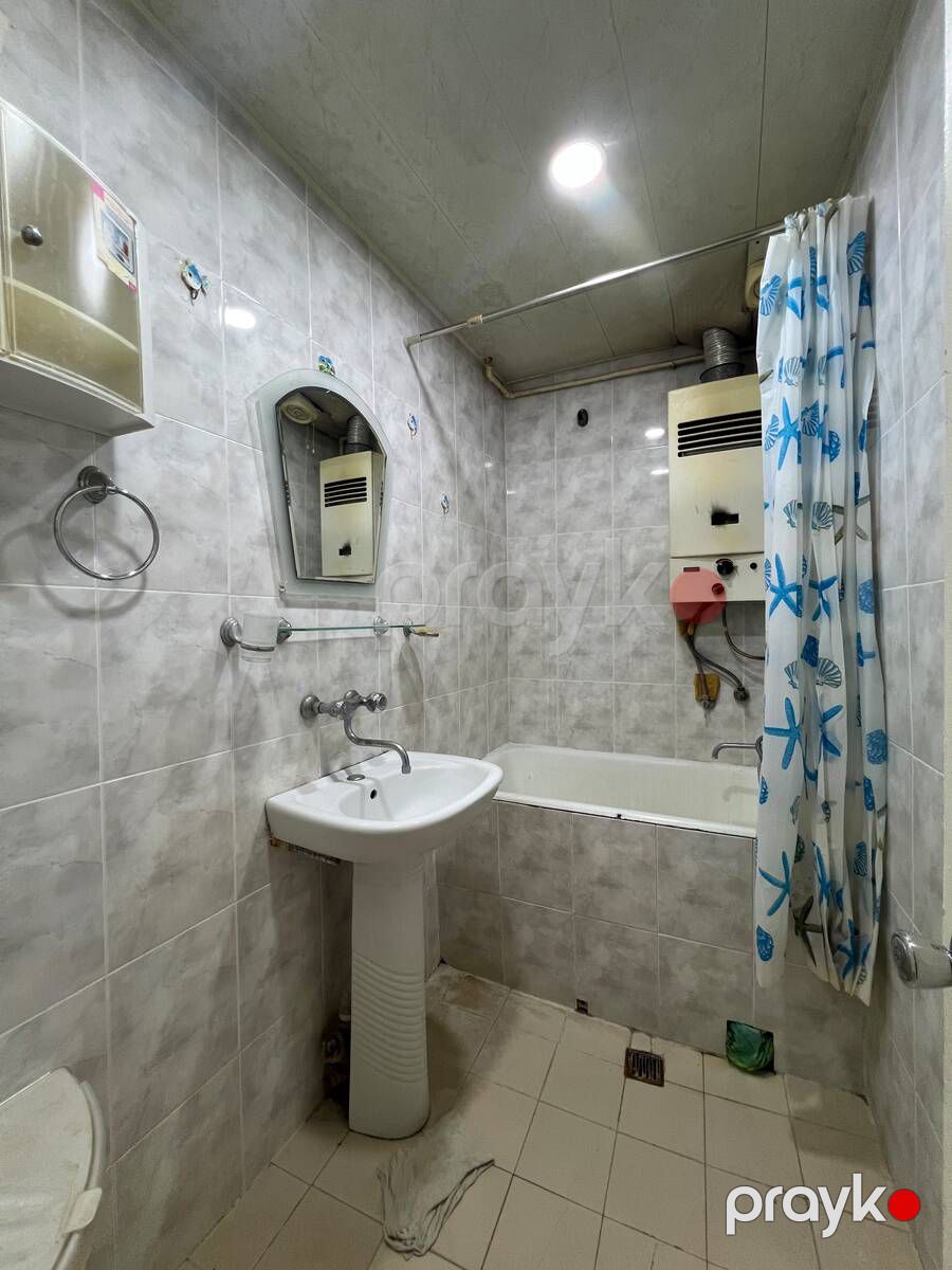 Satılır 2 otaqlı köhnə tikili 65 m² — Mənzil, Bakı (7)