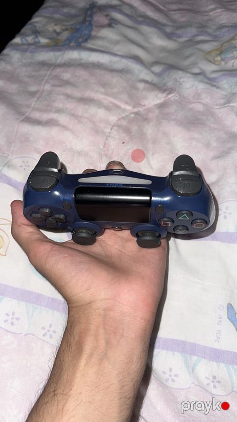 PS 4 pultu — Bakı