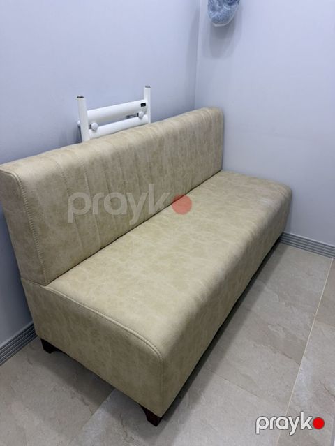 Bej rəngli müasir oturacaq divan Uzunlug 150 /eni 50 /yerden — Bakı