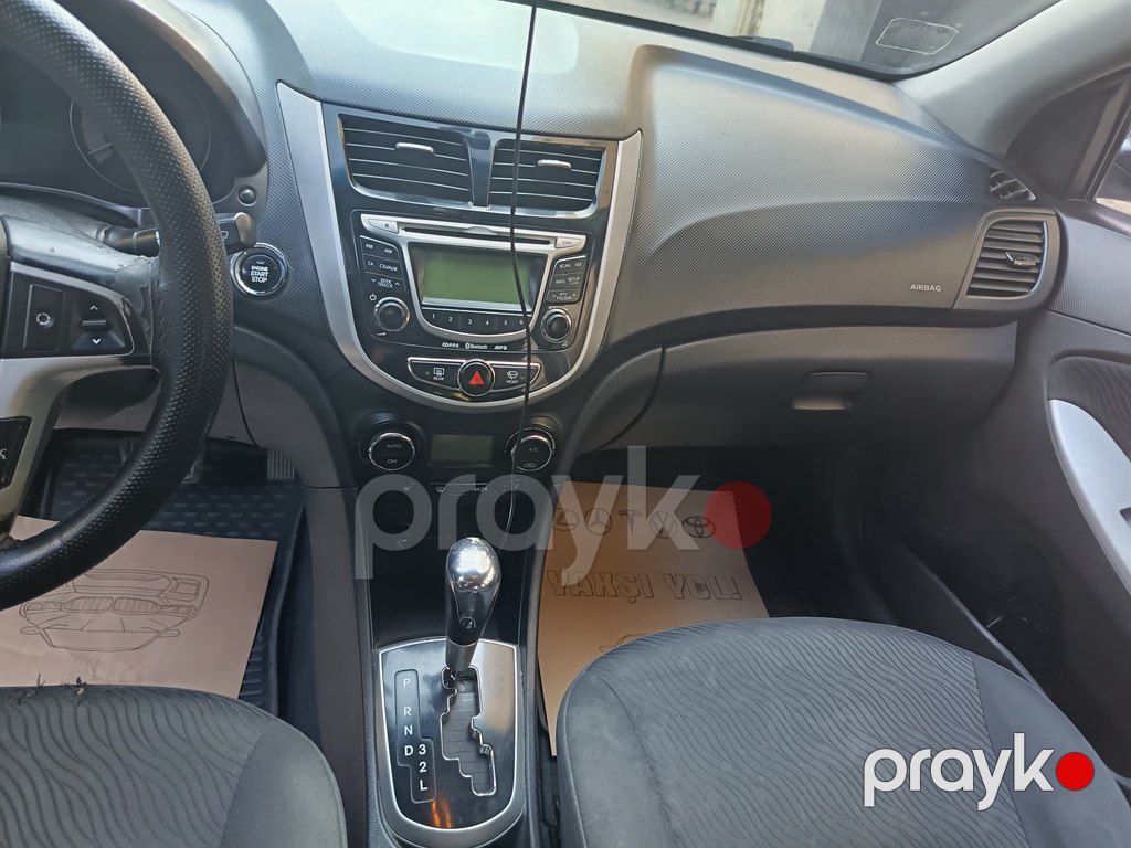 Hyundai Accent, 1.6 L, 2012 il, 300 000 km — Avtomobillər, Tovuz (4)