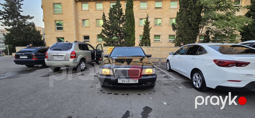 Mercedes-Benz C-Class 4 qapılı sedan, qara rəng il 1998 2,8 motor — Avtomobillər, Bakı (9)