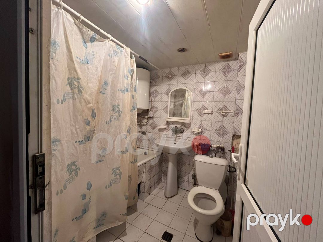 Satılır 1 otaqlı köhnə tikili 40 m² — Mənzil, Bakı (10)