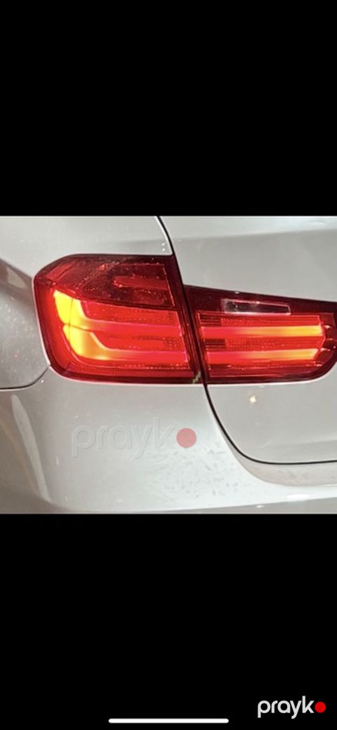 Sag teref şüşəsində qırıq var. BMW F30 arxa stop — Masazır
