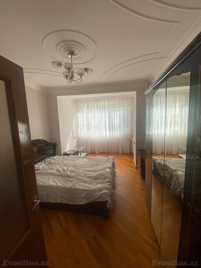 Kirayə verilir 3 otaqlı Mənzil Köhnə tikili 80 m² Bakı, Yasamal r — Bakı
