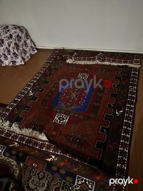 Xalça Namaz üçün, Kredit yoxdur — Digah